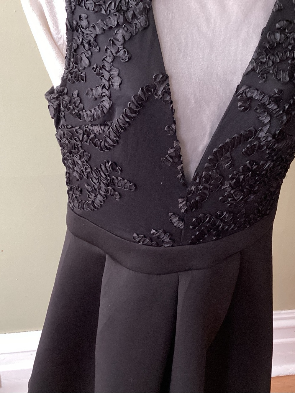 Main Strip Black Sleeveless V-Neck Party Dress sz L little black dress - Picture 4 of 7